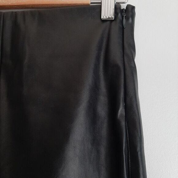 OLD NAVY Faux Leather Skinny Pants Extra High-Waisted Black Ankle Zip Sz 4 Tall - Picture 6 of 14